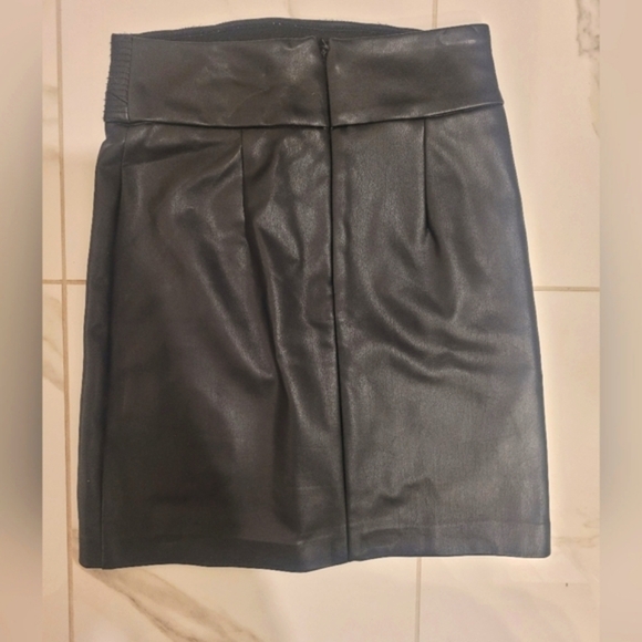 Dynamite Faux Leather Skirt - Picture 6 of 8